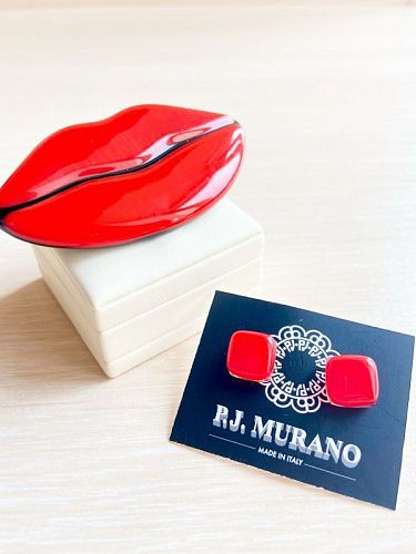  брошь pj murano lips red от интернет магазина Прибалтийский трикотаж