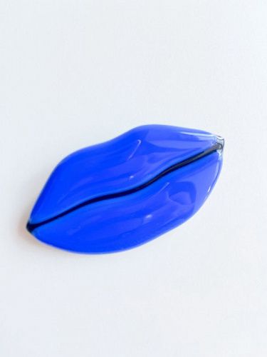  брошь pj murano lips blue от интернет магазина Прибалтийский трикотаж
